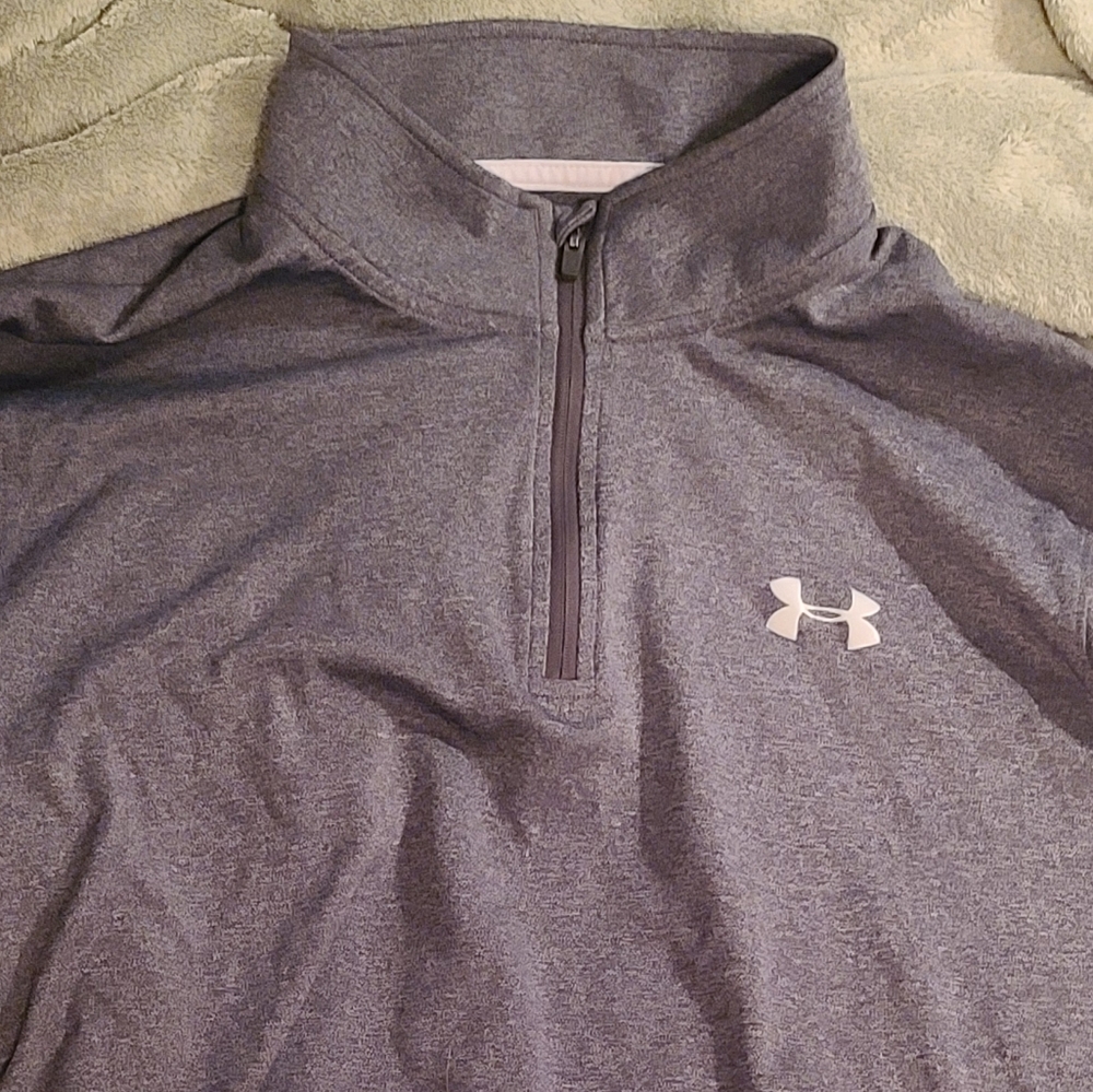 Under Armour LG long sleeve shirt